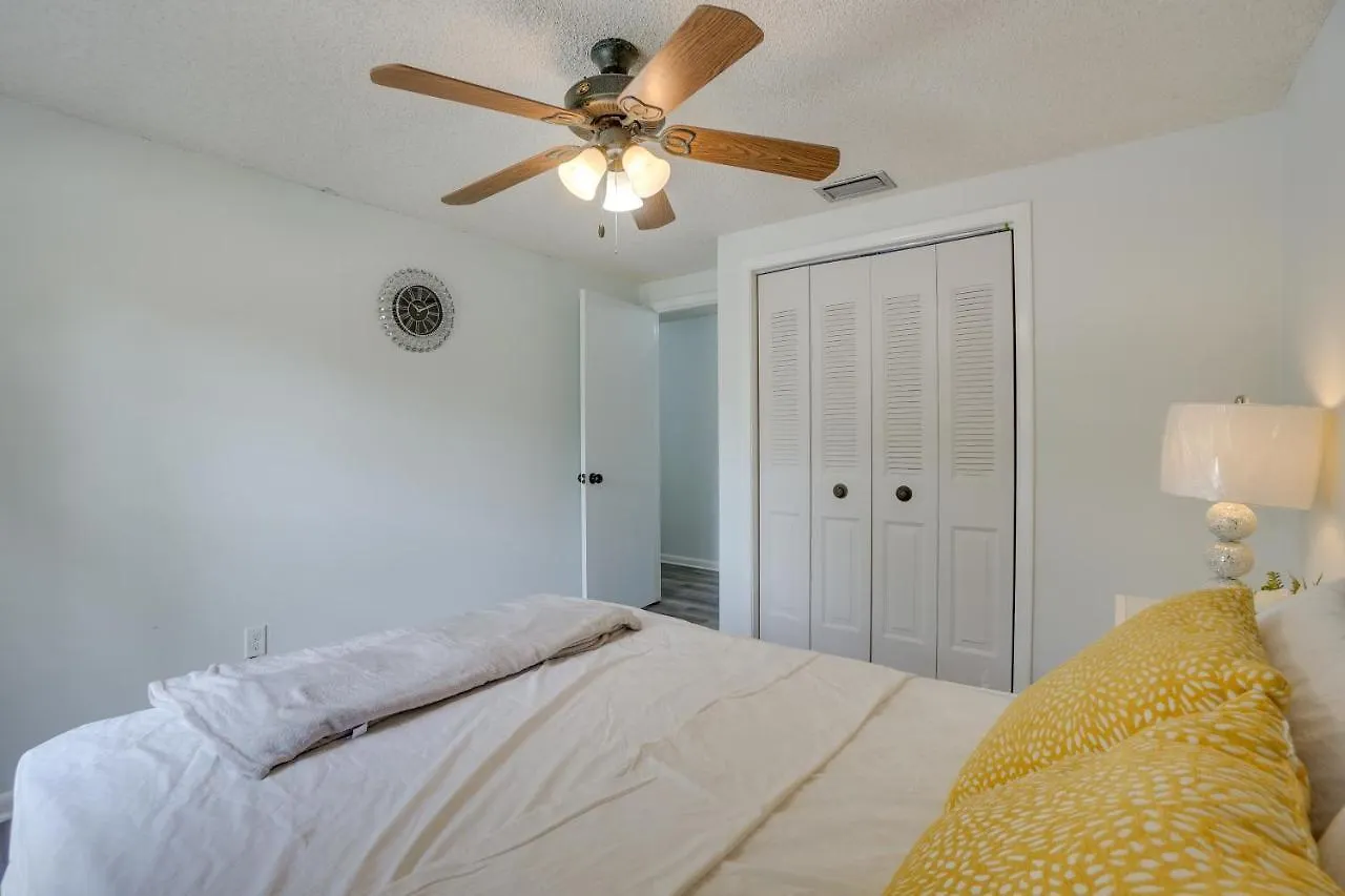 Spacious Tampa Vacation Rental About 7 Mi To Beach!